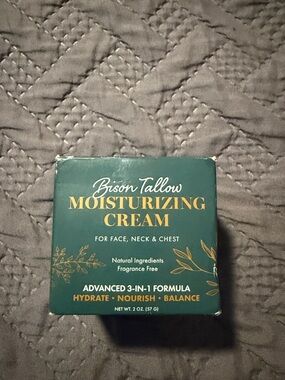 Moisturizer cream for face neck and chest 3 in 1 formula